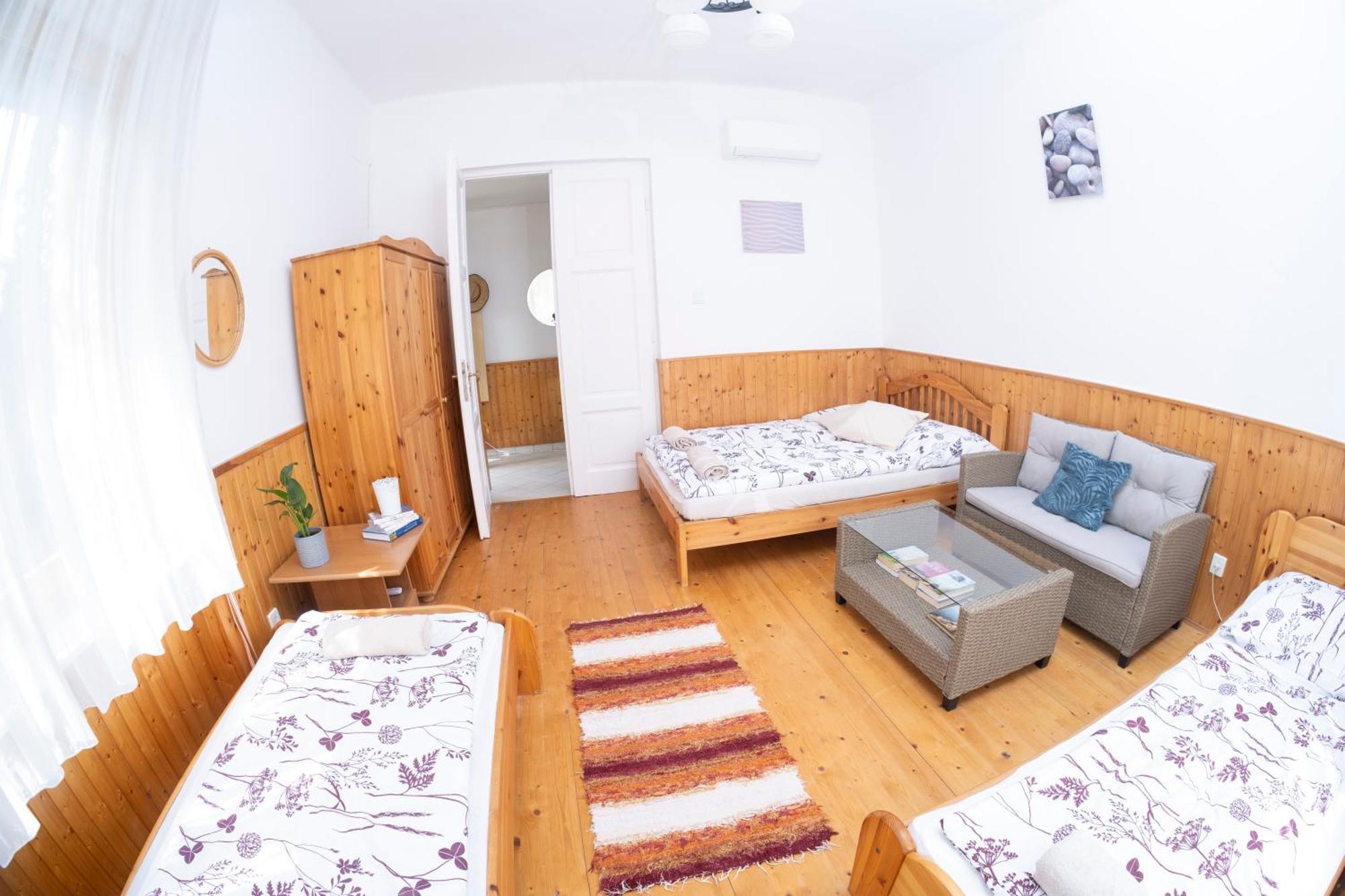 Vicze Apartmanhaz Siofok Room photo