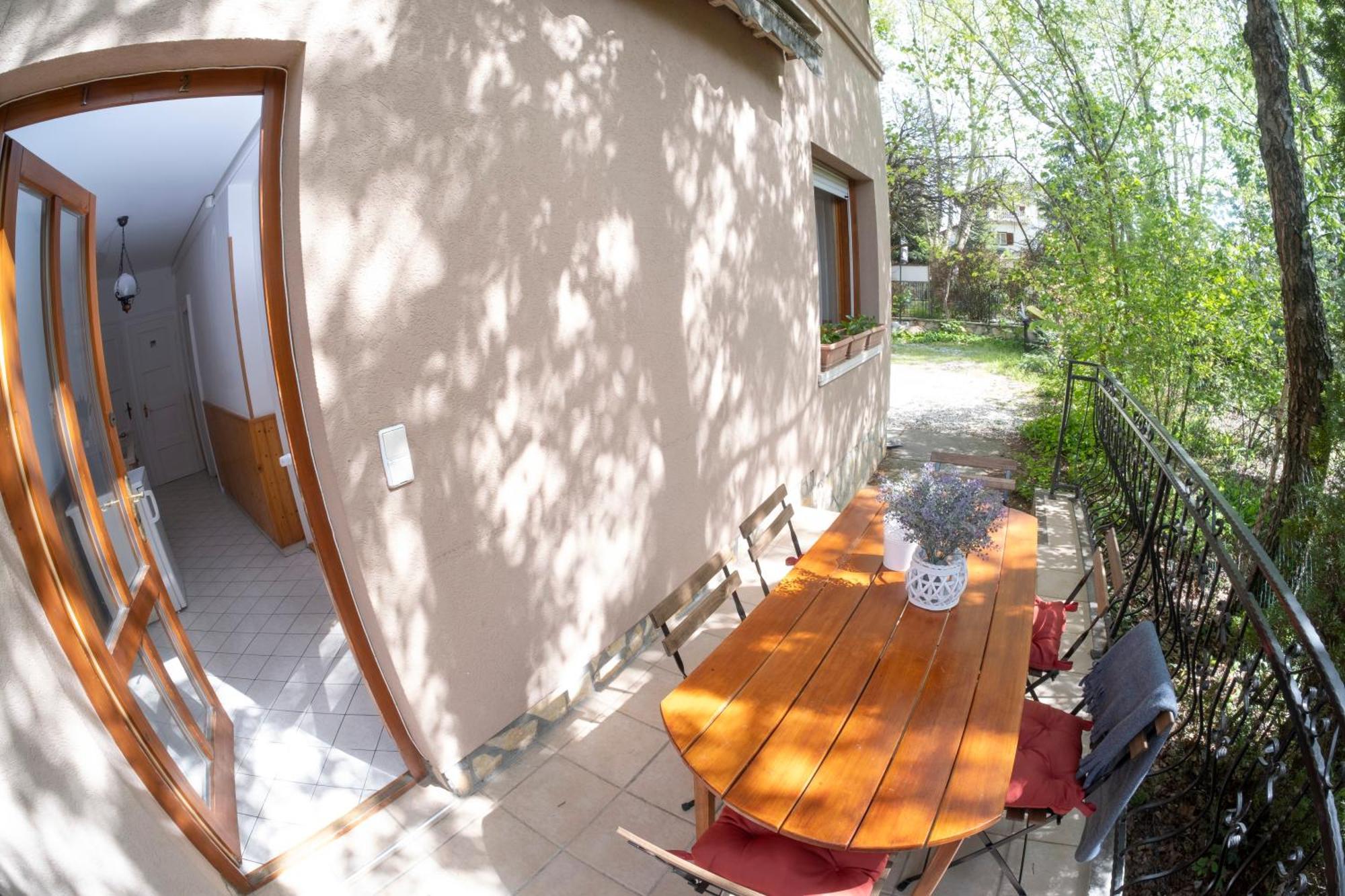 Vicze Apartmanhaz Siofok Exterior photo