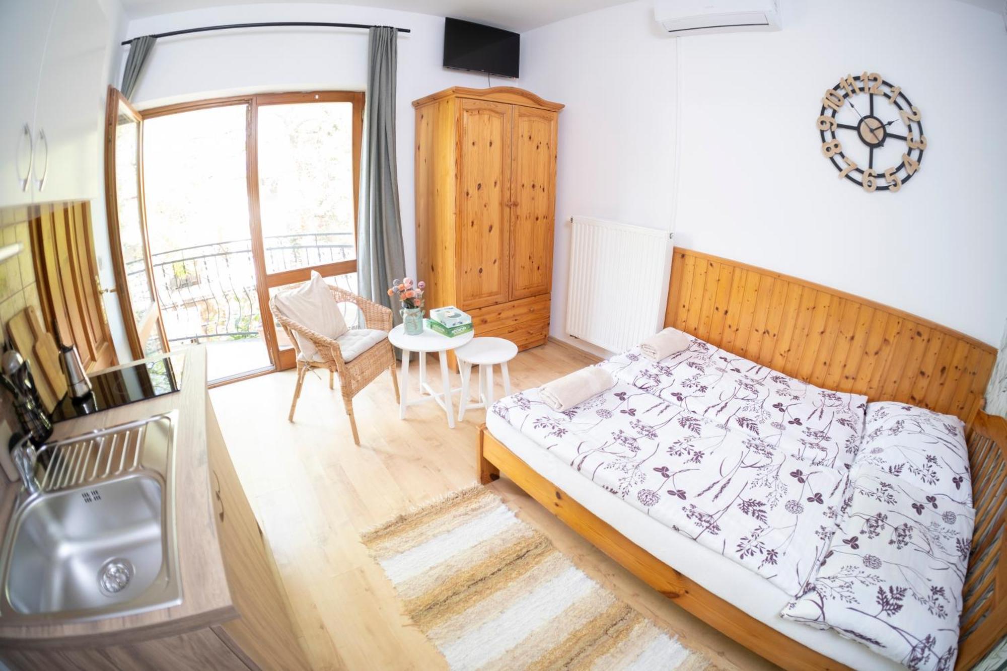 Vicze Apartmanhaz Siofok Exterior photo