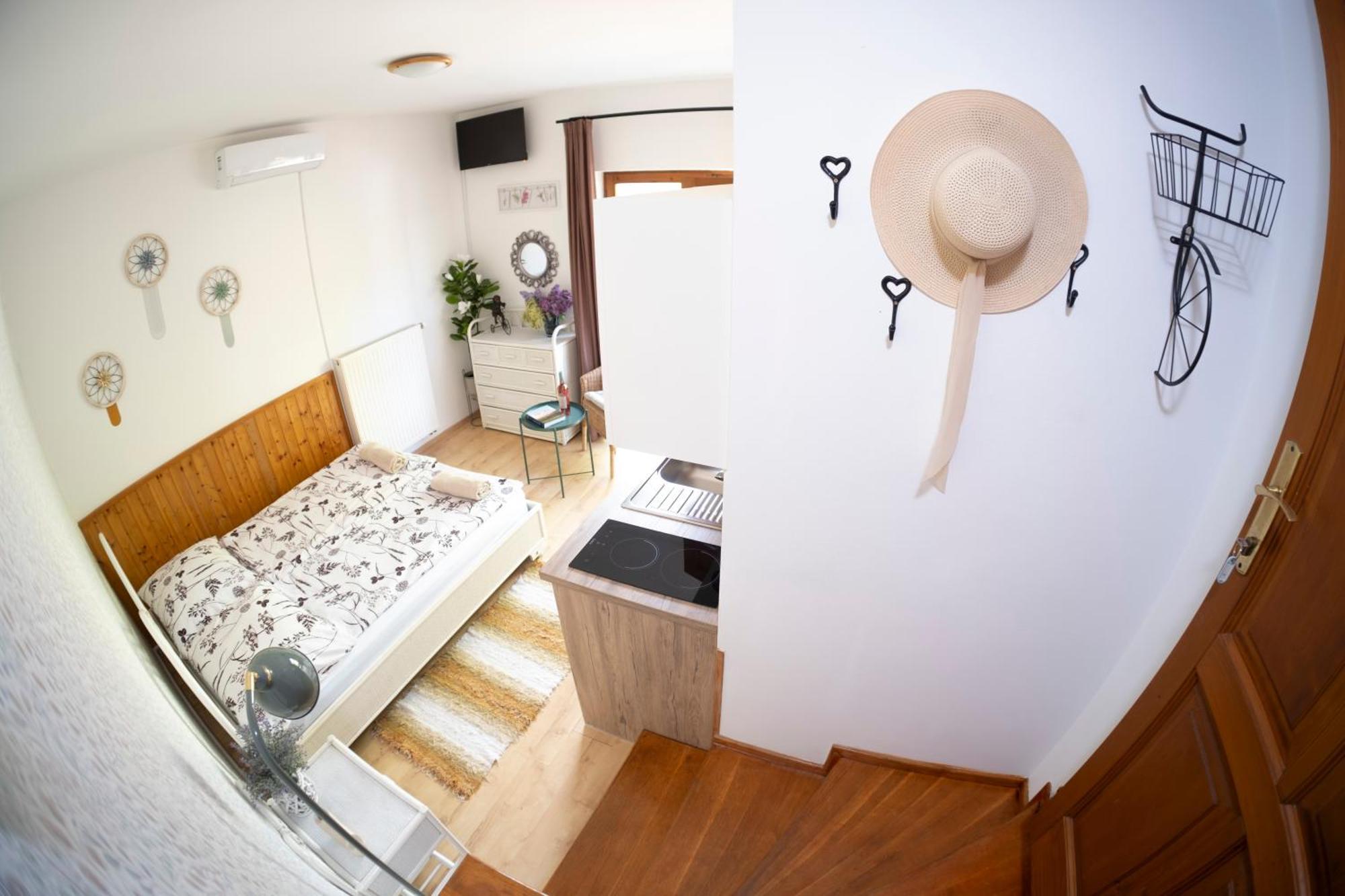 Vicze Apartmanhaz Siofok Exterior photo