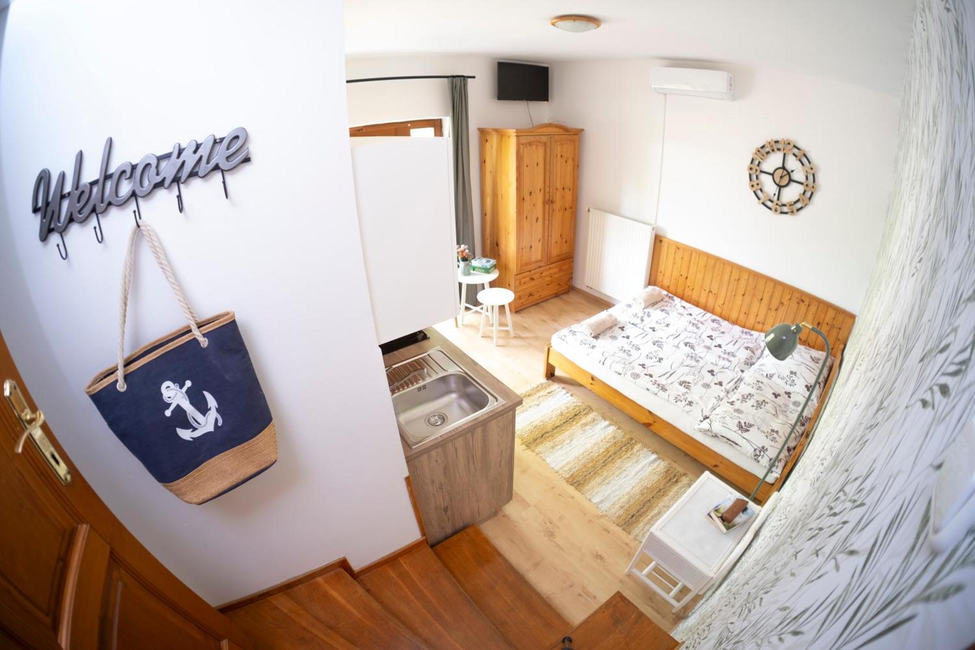 Vicze Apartmanhaz Siofok Exterior photo
